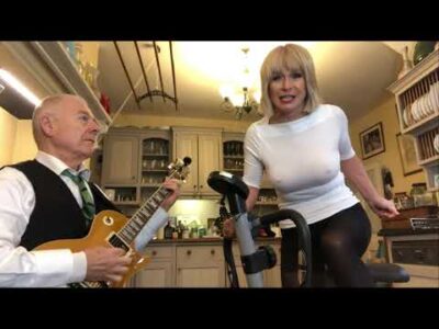 Toyah & Robert's – Sunday Lockdown Lunch – Enter The Sandman