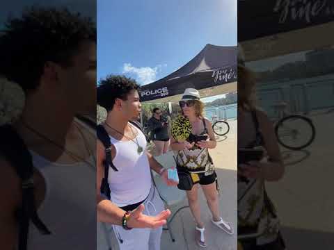 2 MILFS RATE ME 😂😭