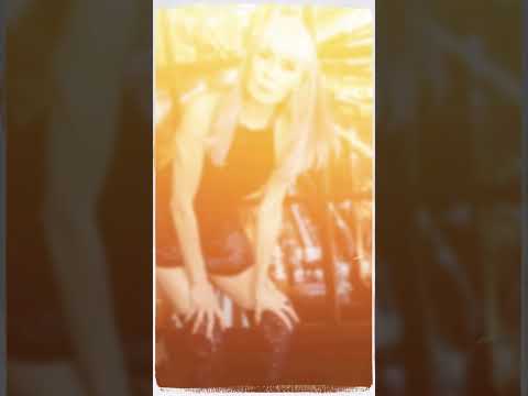 Can 60 Year Old Women Look Great In Sexy Pictures?