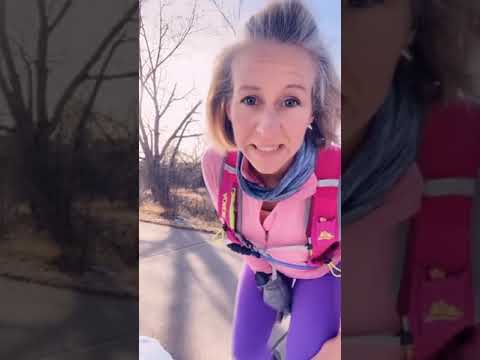 MILF wet butt in yoga pants fast motion