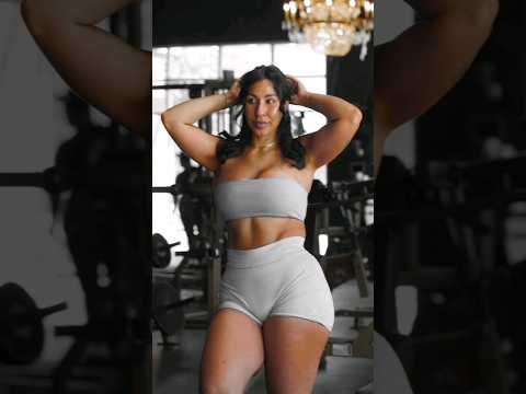 USA Milf Gym Lady Upper Body Workout 🔥🍓🍓 #glutes #gymlover #shoulder #biceps #crossfit #fitness #abs